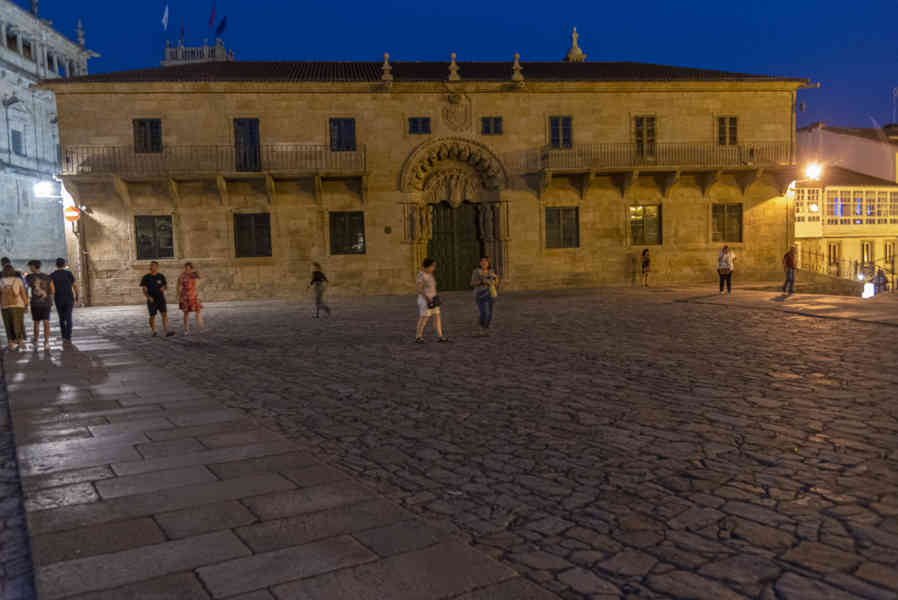 A Coruña 030 - Santiago de Compostela - plaza del Obradoiro.jpg